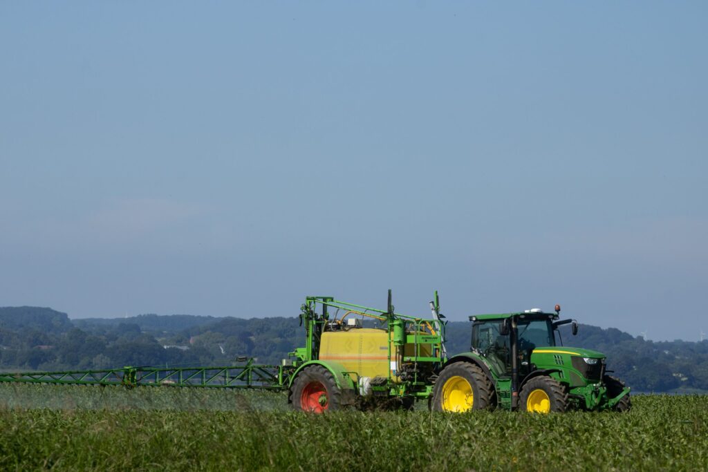 Erbicidul triflusulfuron-metil, scos din uz de Comisia Europeană