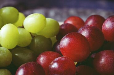 Creștere cu peste 5% a probelor de fructe cu REZIDUURI DE PESTICIDE, în jumătatea de sud a țării, în 2023 față de 2022; în Transilvania, o mică scădere procentuală