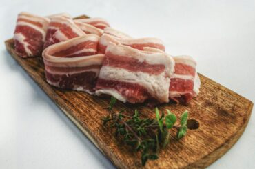 China investighează prețurile cărnii de porc importate din UE