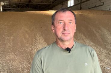 Fermierul Mircea Chipăilă este în așteptarea unui preț mai bun pentru grâu.