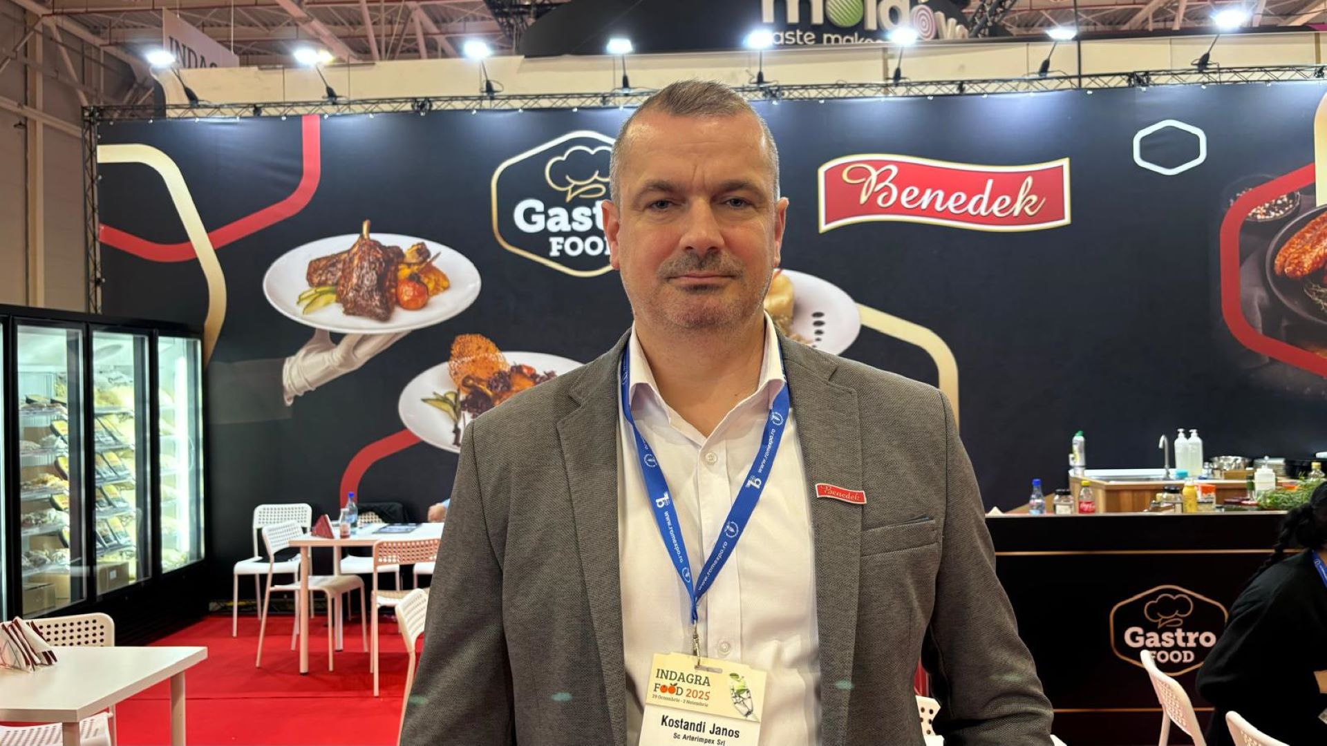 Carnea de porc din Ungaria, prelucrată în România: mezelurile sunt vândute atât în țară, cât și pe piața europeană Carnea de porc din Ungaria, prelucrată în România: mezelurile sunt vândute atât în țară, cât și pe piața europeană