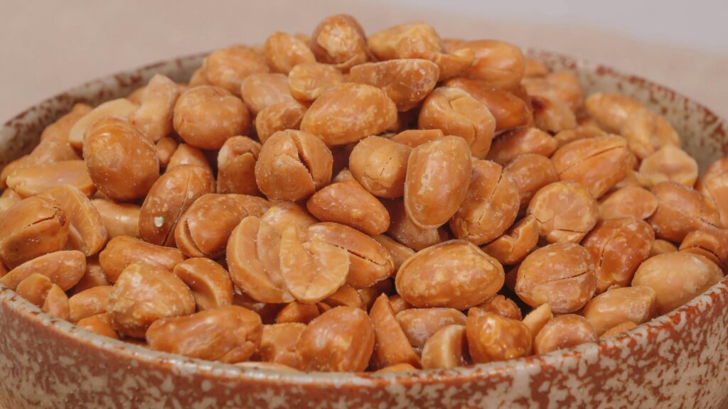 Arahide din China cu Aflatoxină