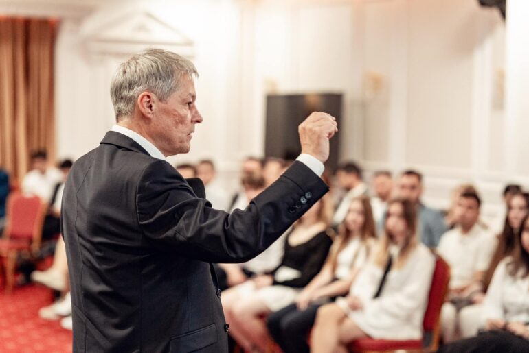 Dacian Cioloș, candidat pentru șefia FAO