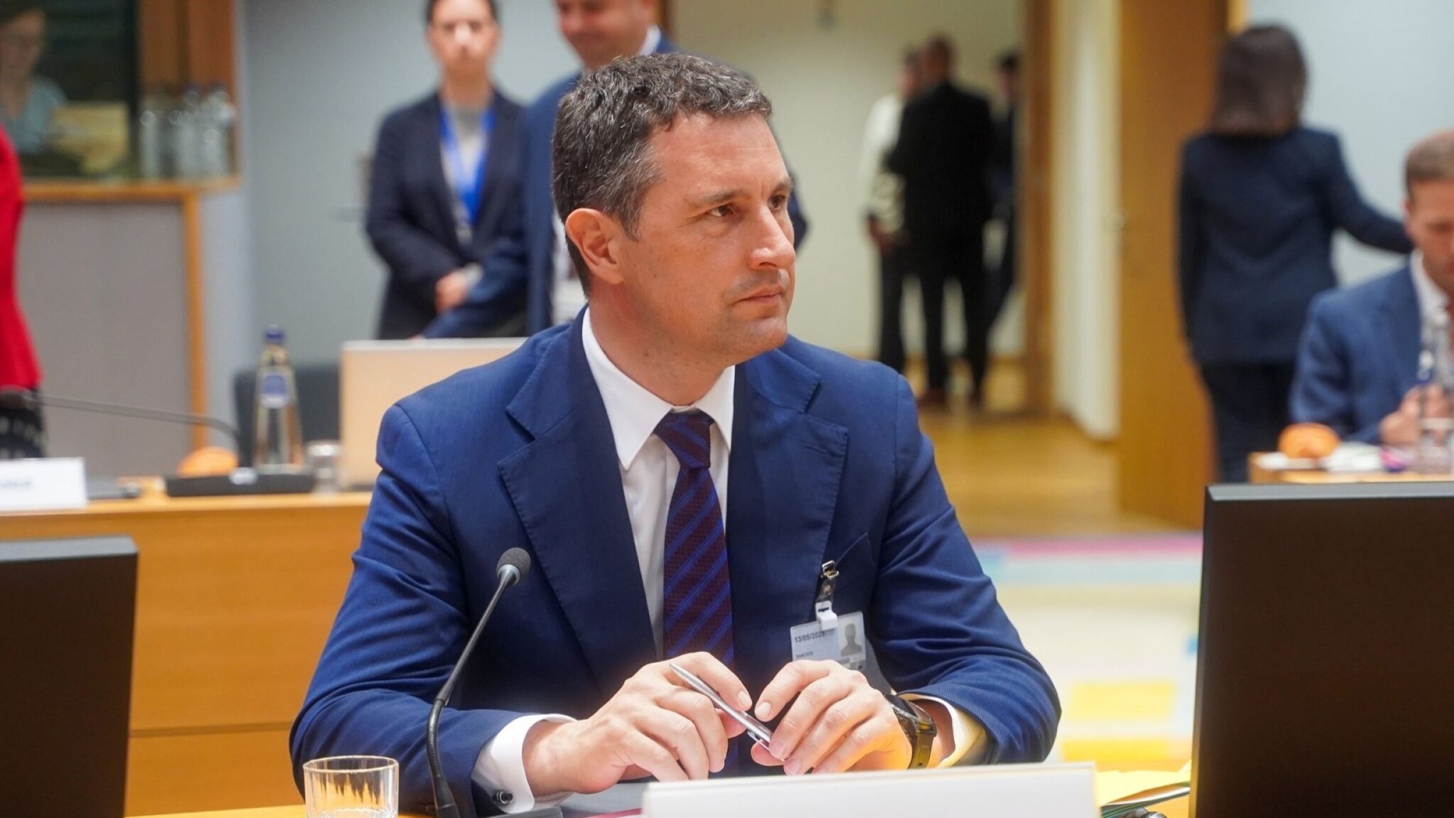 Tánczos Barna, ministru interimar al Agriculturii, după ce președintele Dan a semnat demisia lui Florin Barbu. Fostul ministru își va reocupa locul de deputat Tánczos Barna, ministru interimar al Agriculturii