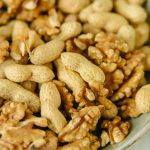 Siguranța alimentară în UE: Creștere a notificărilor privind arahidele, fisticul și semințele contaminate. Aflatoxinele și Salmonella, principalele riscuri identificate în 2025