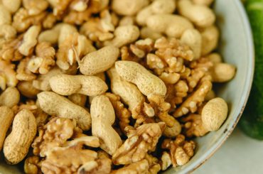 Arahide și nuci cu aflatoxine